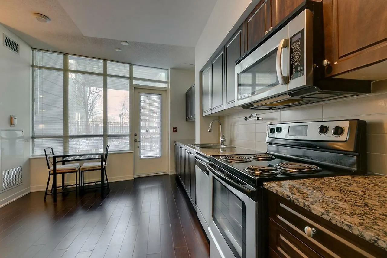 تورونتو Cozy Studio Apartment Steps To Ttc, Lake, And Downtown
