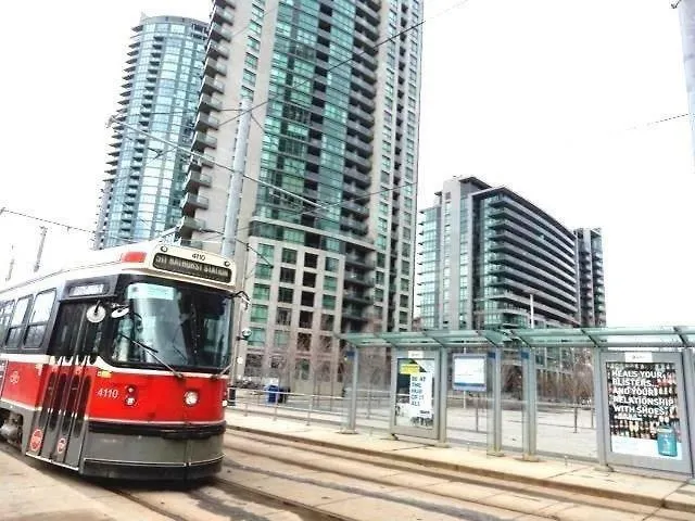 Cozy Studio Apartment Steps To Ttc, Lake, And Downtown 多伦多 0*,  加拿大